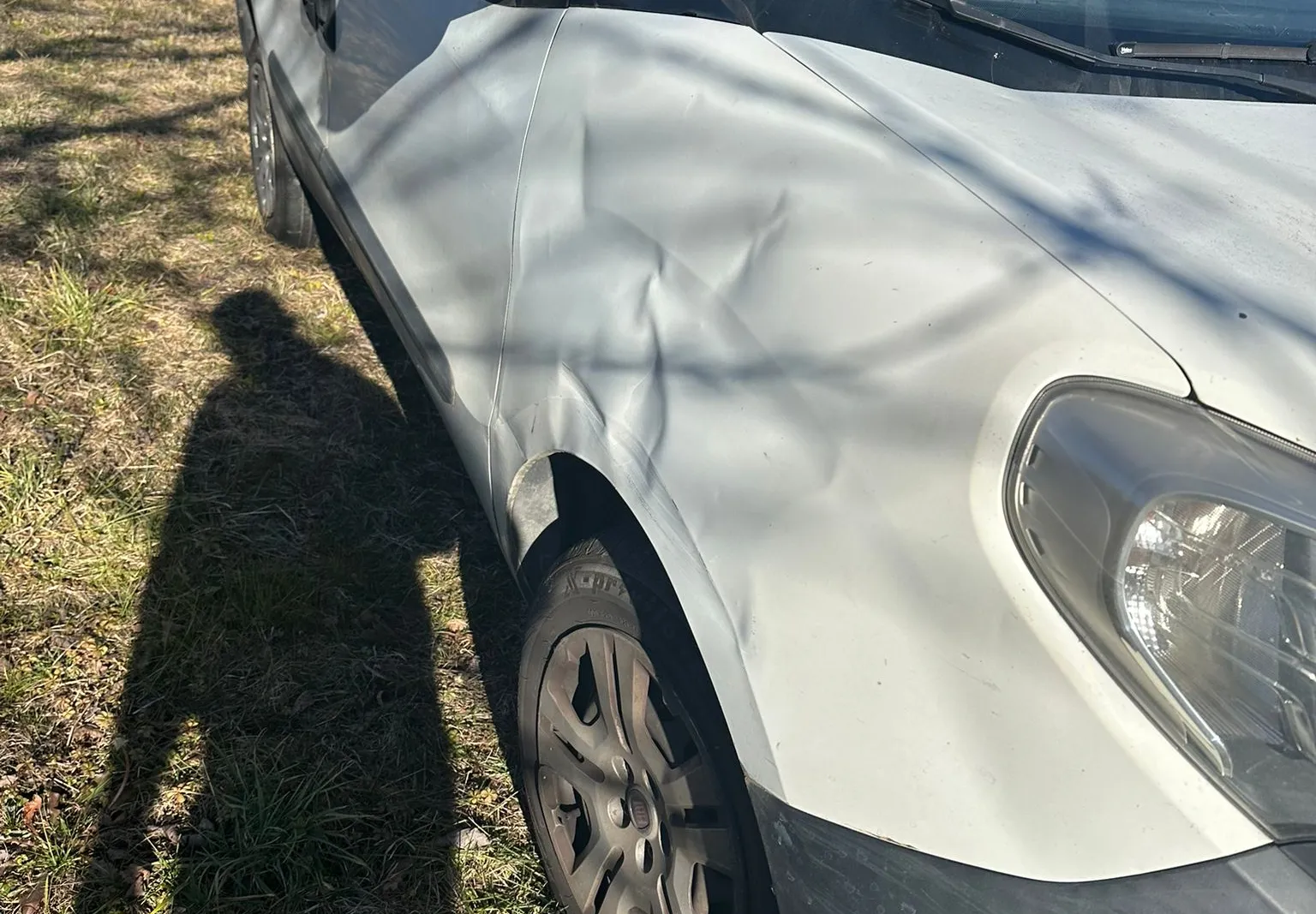 Autocarro Fiat Doblò targato EZ670LE