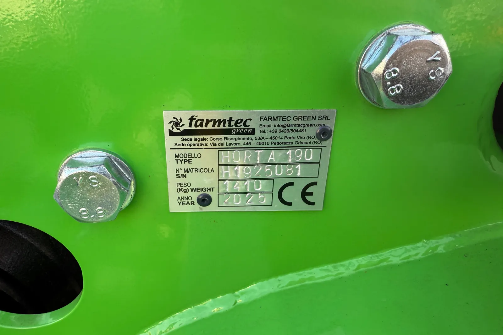 Macchinari nuovi (voltafieno, andanatore, rotoaratro Farmtec) 