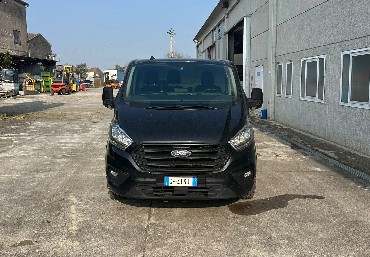 Furgone Ford Transit Custom targato GF413JL