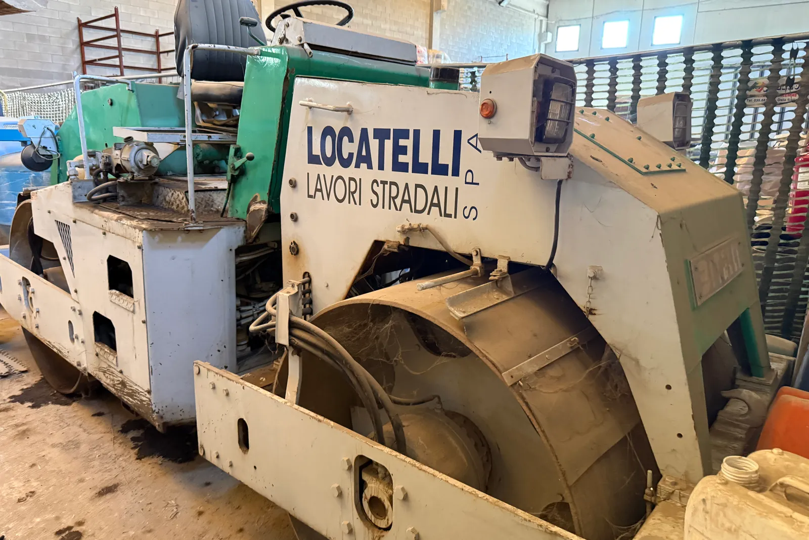 Rullo compattatore gommato Dynapac mod. CA25