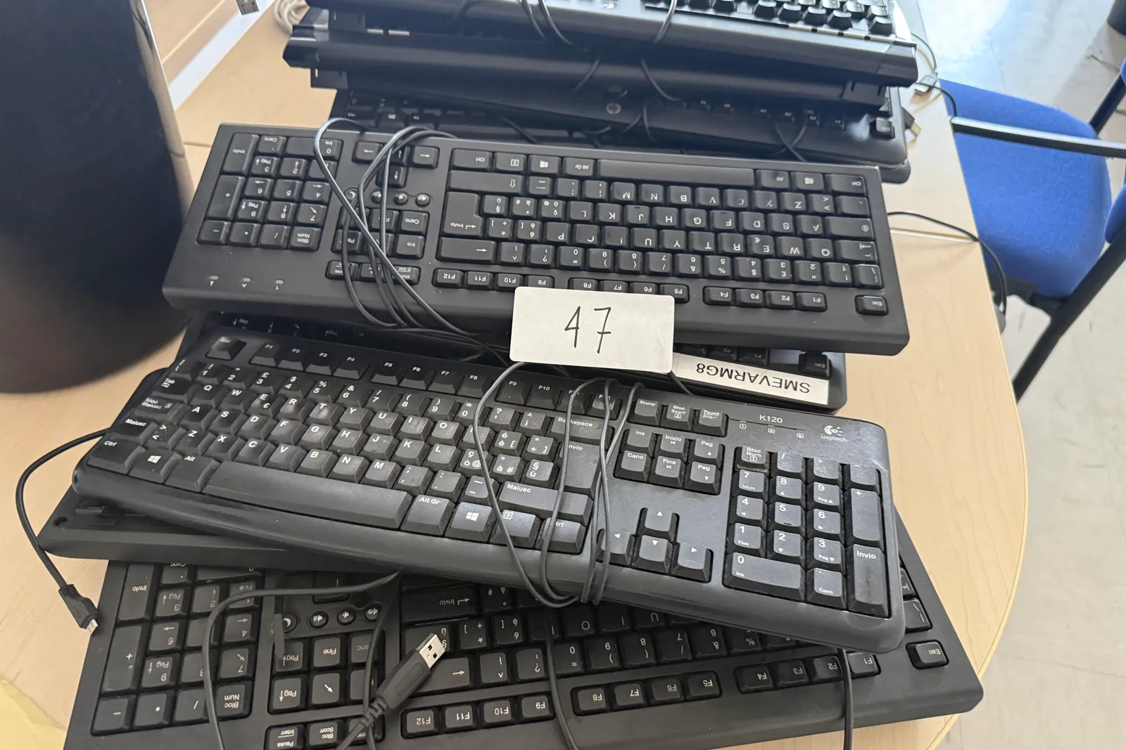 Arredi e macchine elettriche ed elettroniche da ufficio (ID da n. 31 a n. 194, oltre ID 201)