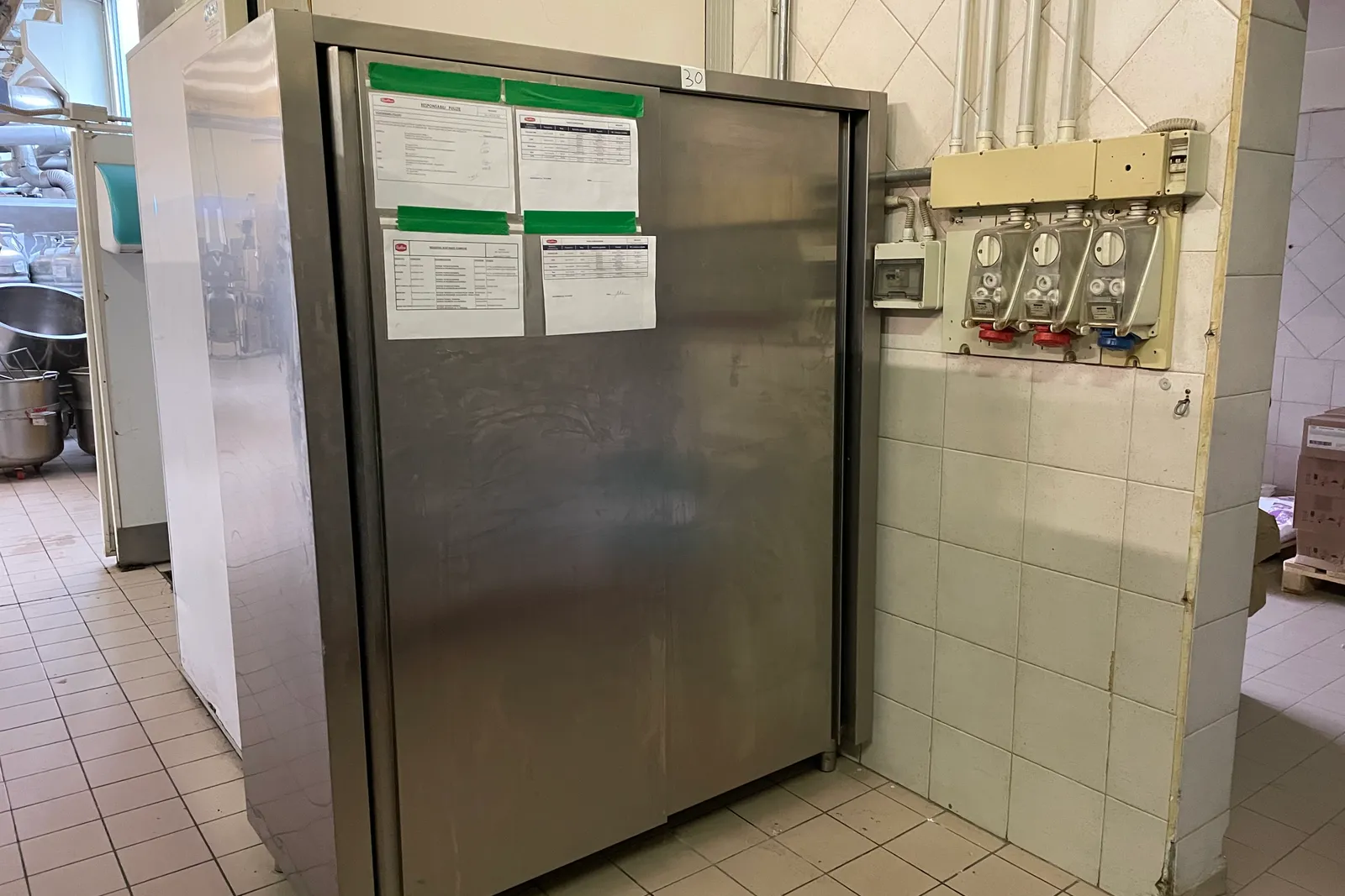Macchinari a attrezzature per attività di pasticceria