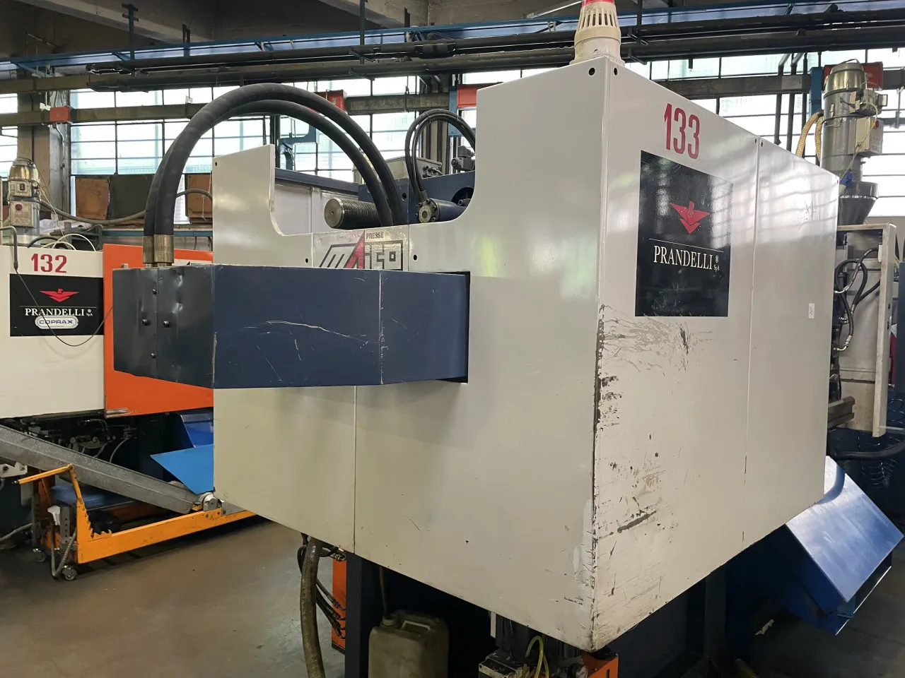 Pressa oleodinamica per stampaggio plastica Maico Presse