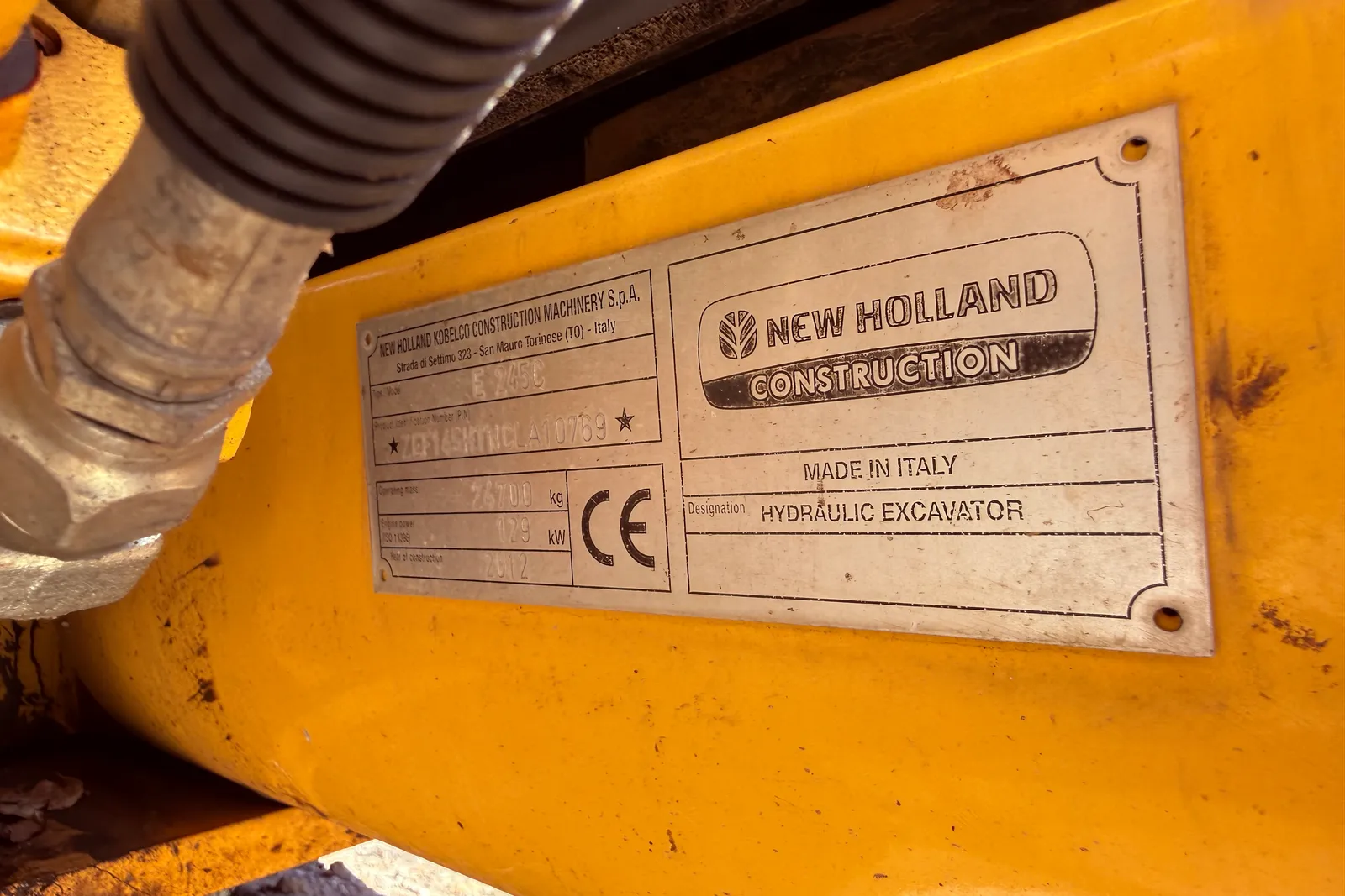 Escavatore cingolato New Holland mod. E 245 C