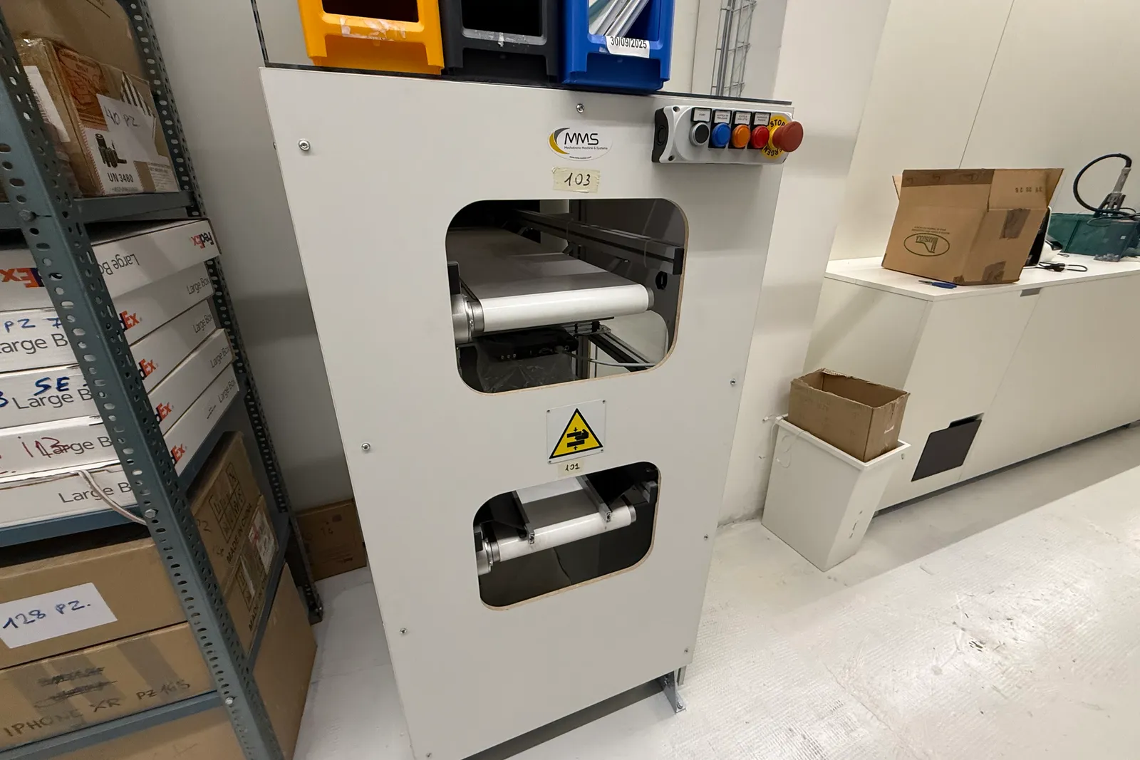 N. 2 magazzini automatici Pharmathek Sintesi, inclusi moduli di carico, linea di imballo e smistamento Mechatronic Machines & Systems e centralina di controllo
