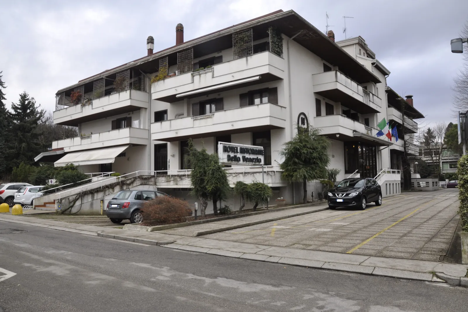 Cessione di partecipazioni del 100% del Capitale Sociale di DE.MA. Servizi S.r.l. proprietaria di uno storico e rinomato Albergo, Bar e Ristorante sotto l'insegna "Bella Venezia"
