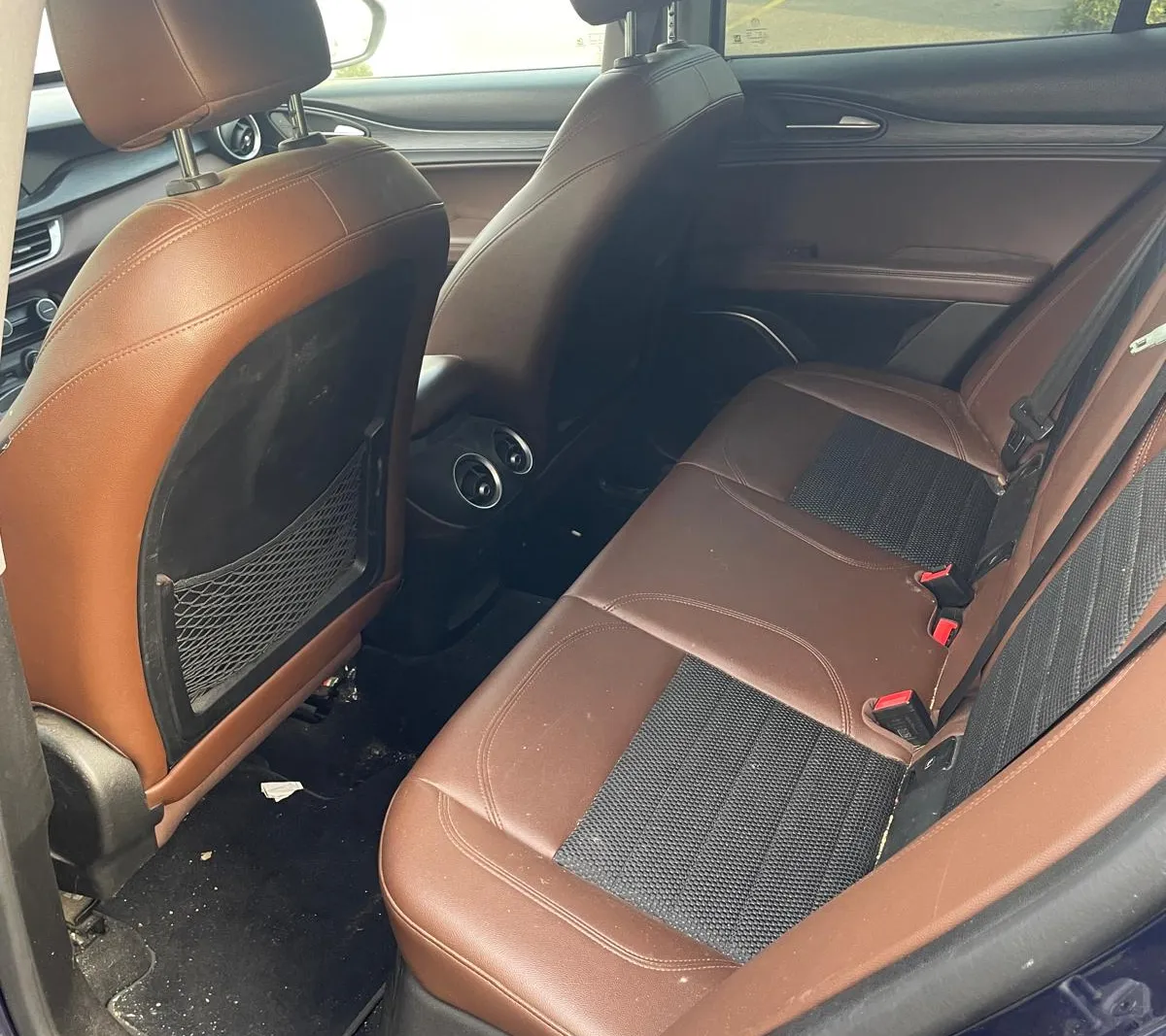 Alfa Romeo Stelvio targata FM254PT
