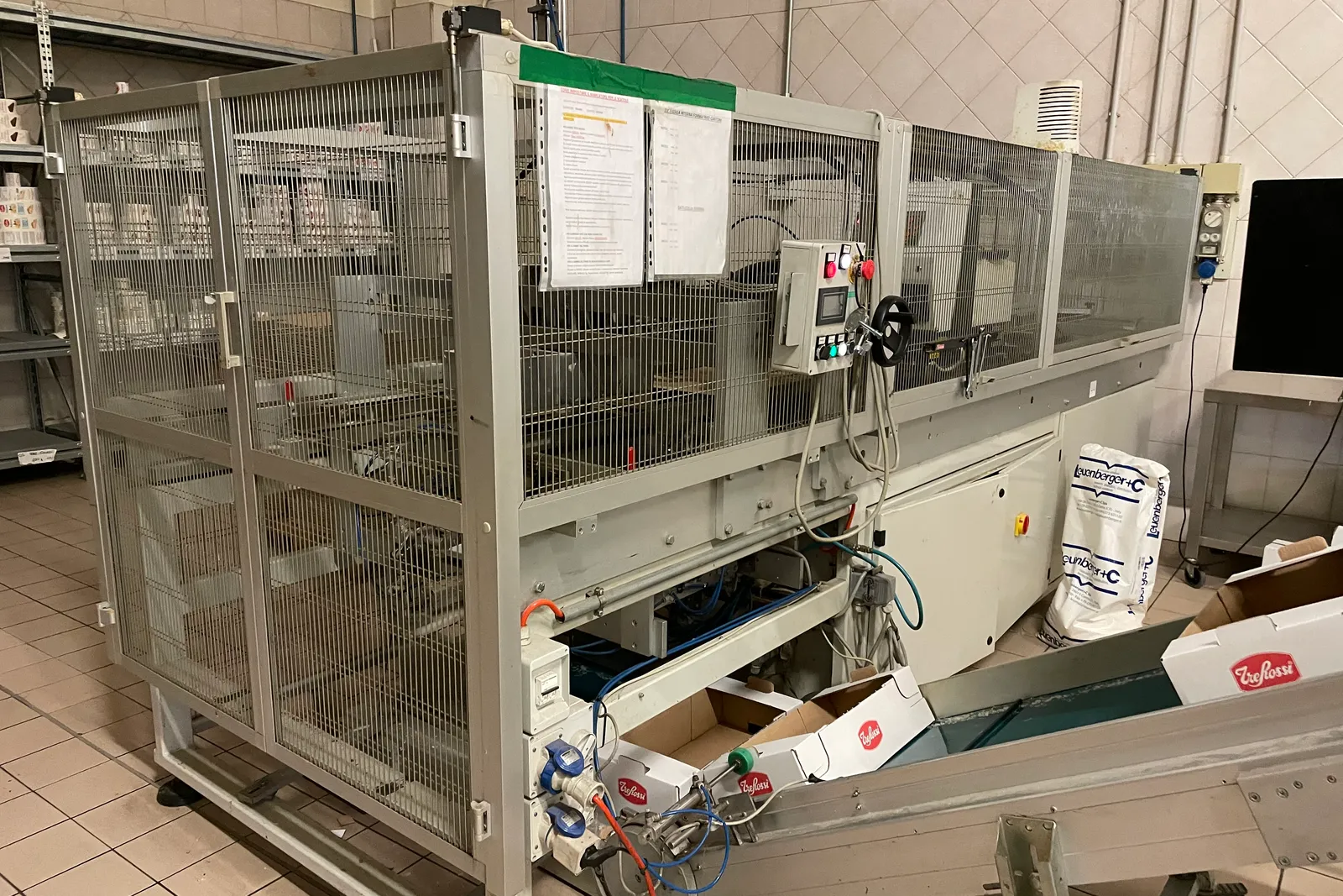 Macchinari a attrezzature per attività di pasticceria
