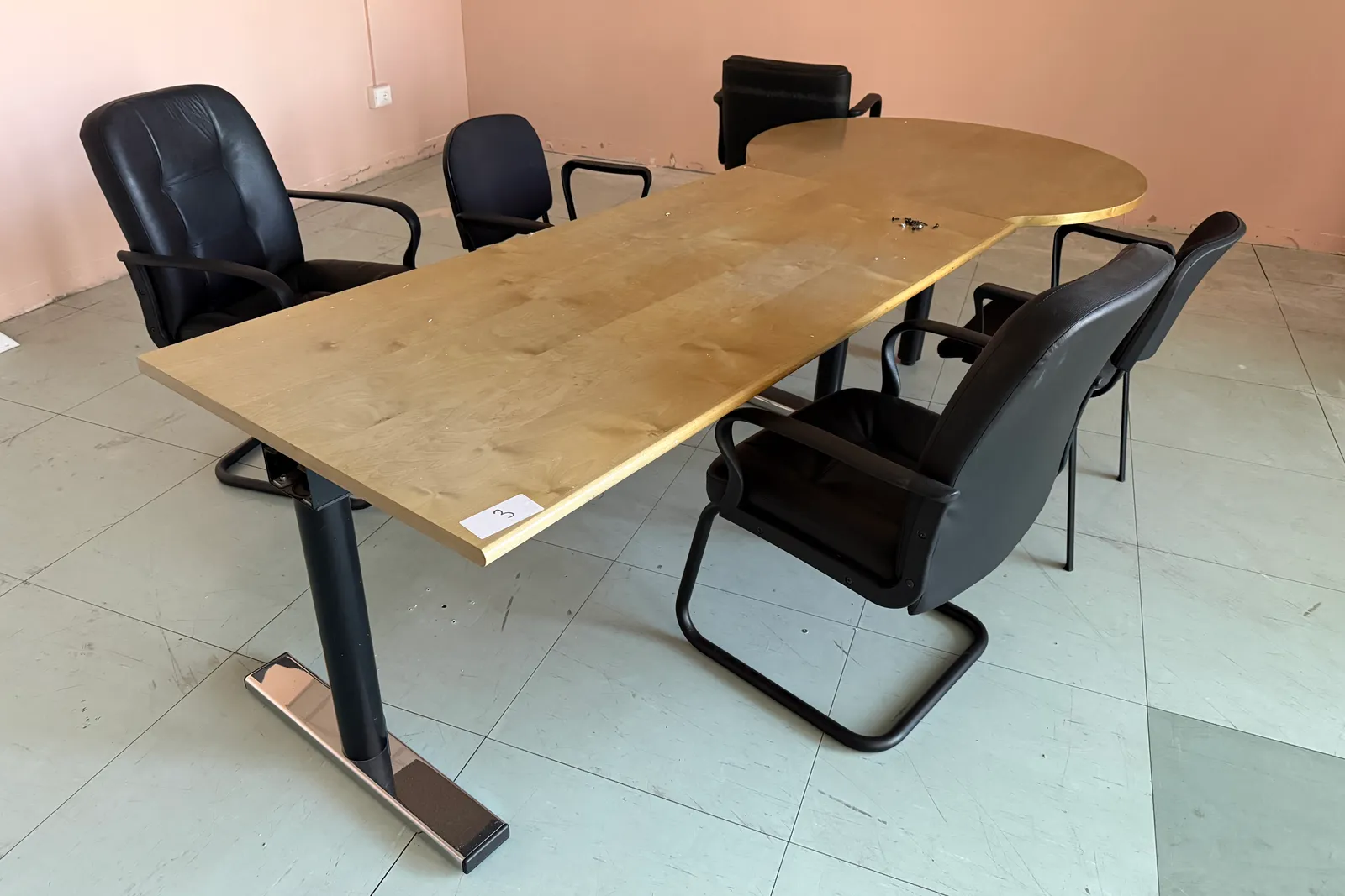 Arredi, scaffali, condizionatori, utensili e minuteria settore idraulico (esclusi ID 37 e beni asserviti all’immobile)
