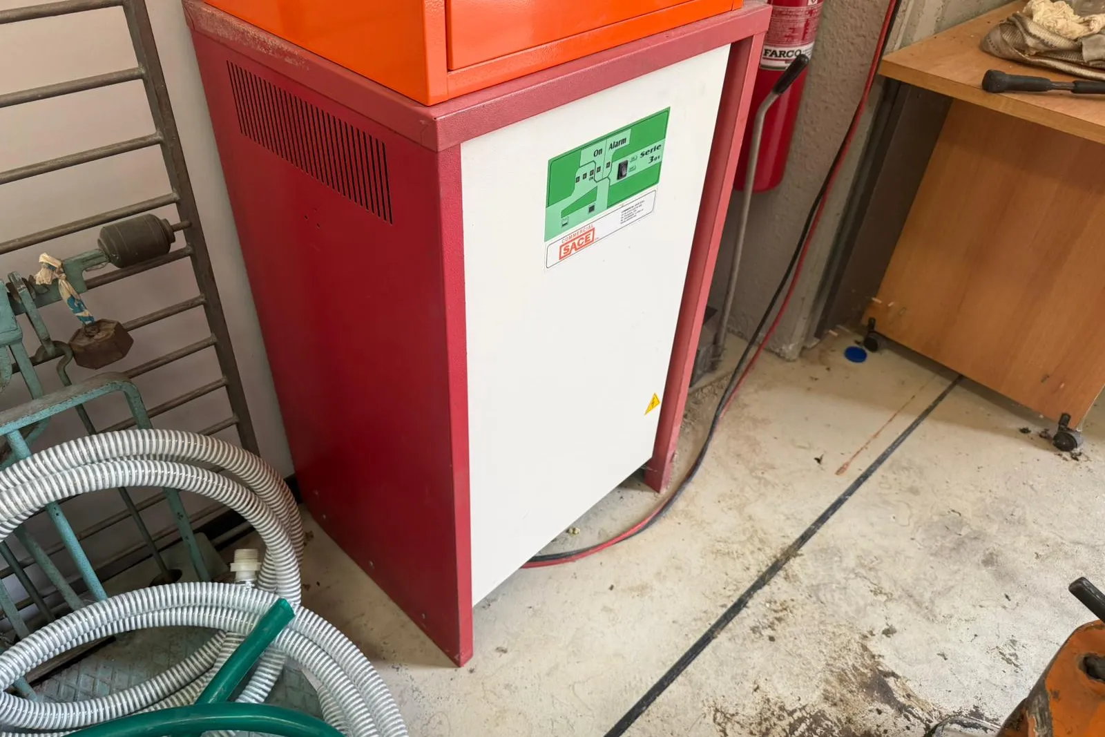 Muletto Still (ID 016), transpallet manuale (ID 031) e paranco manuale (ID 032)