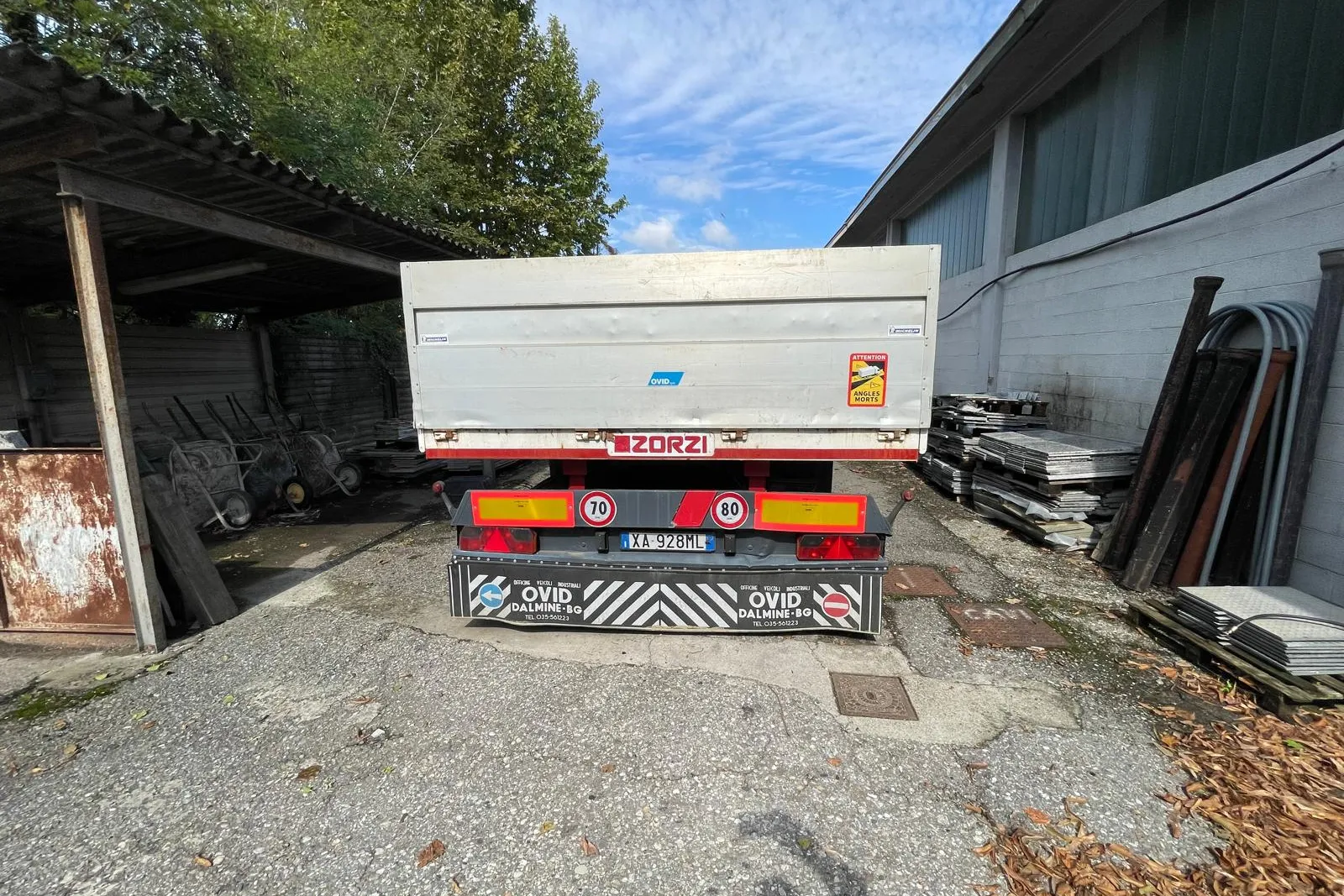 Semirimorchio Zorzi S 126 P targato XA928ML