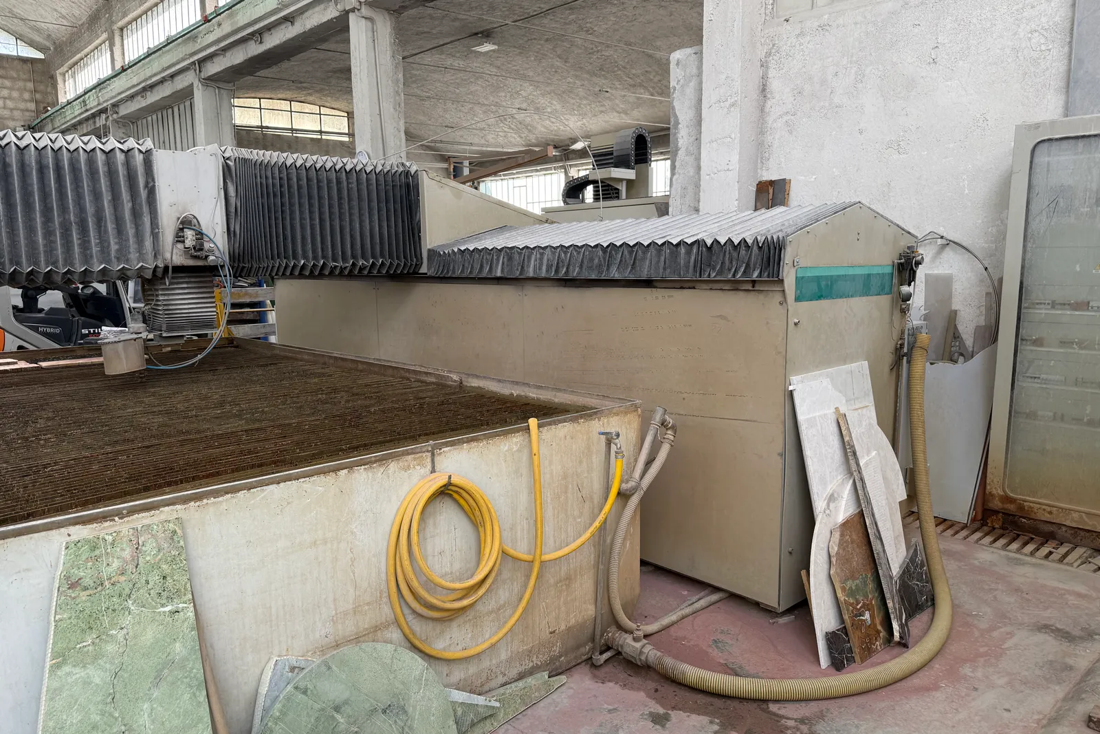 Macchine da ufficio e macchinari lavorazione pietra (ID 24, 25, 26, 27, 28, 31, 36, 35, 50, 64, 66, 68, 71)