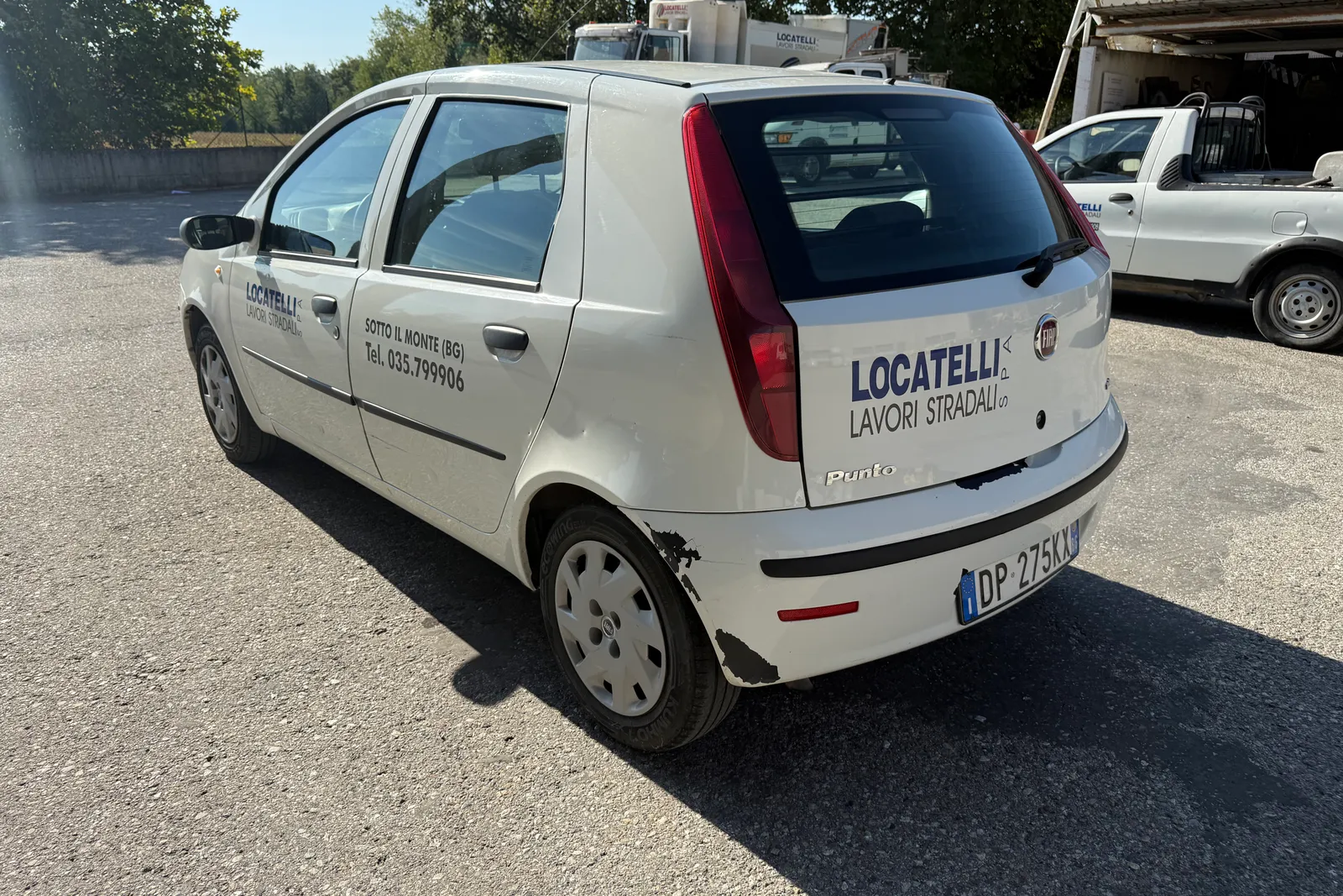 Autocarro Fiat Punto Van targata DP275KX
