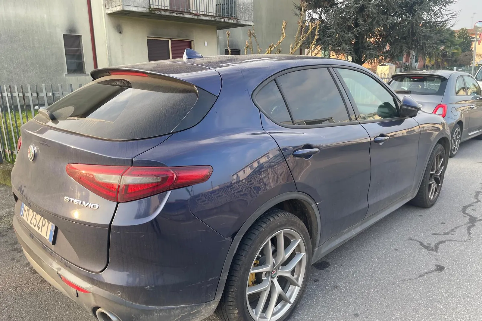 Alfa Romeo Stelvio targata FM254PT