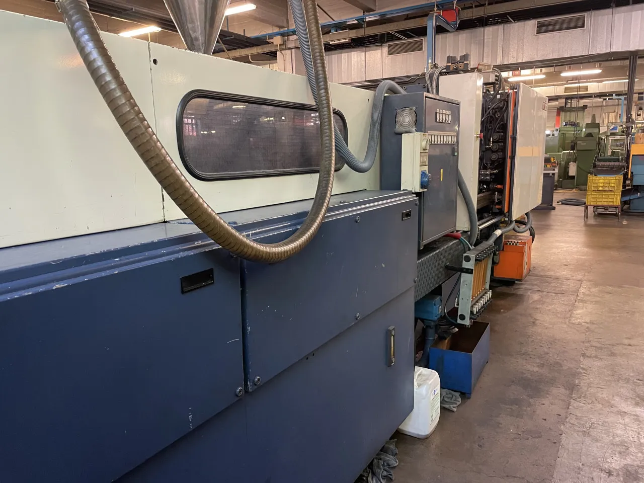 Pressa oleodinamica per stampaggio plastica Maico Presse