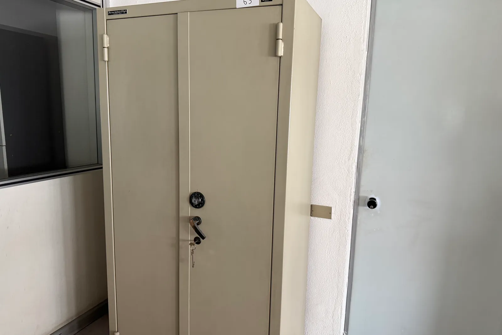 Arredi e macchine elettriche ed elettroniche da ufficio (ID da n. 31 a n. 194, oltre ID 201)
