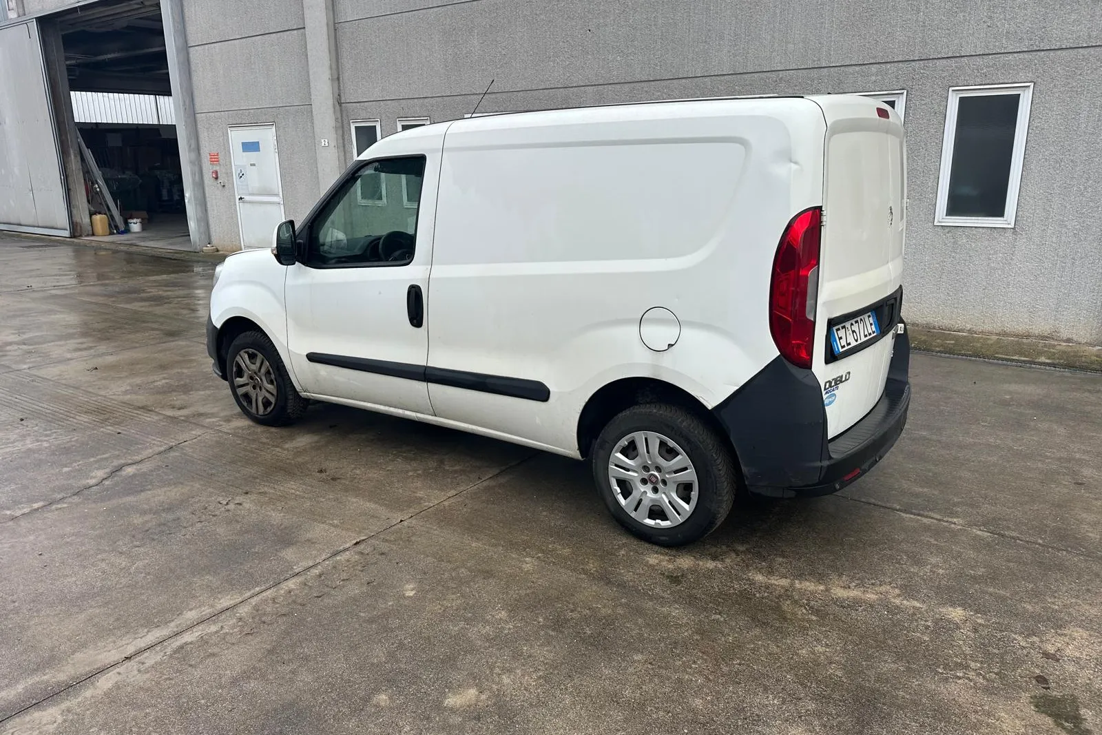 N. 4 autocarri Fiat Doblò targati ES972WZ, ET261JG, ES032XR, EZ672LE
