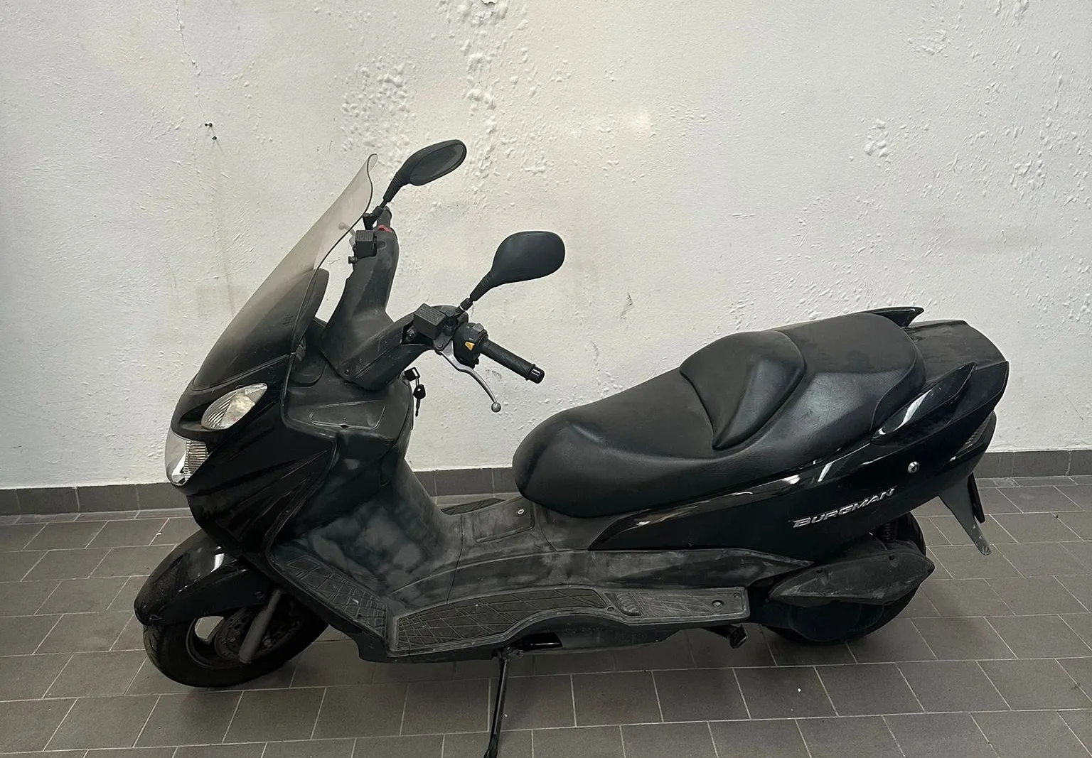 Motociclo Suzuki Burgman targato CX76129