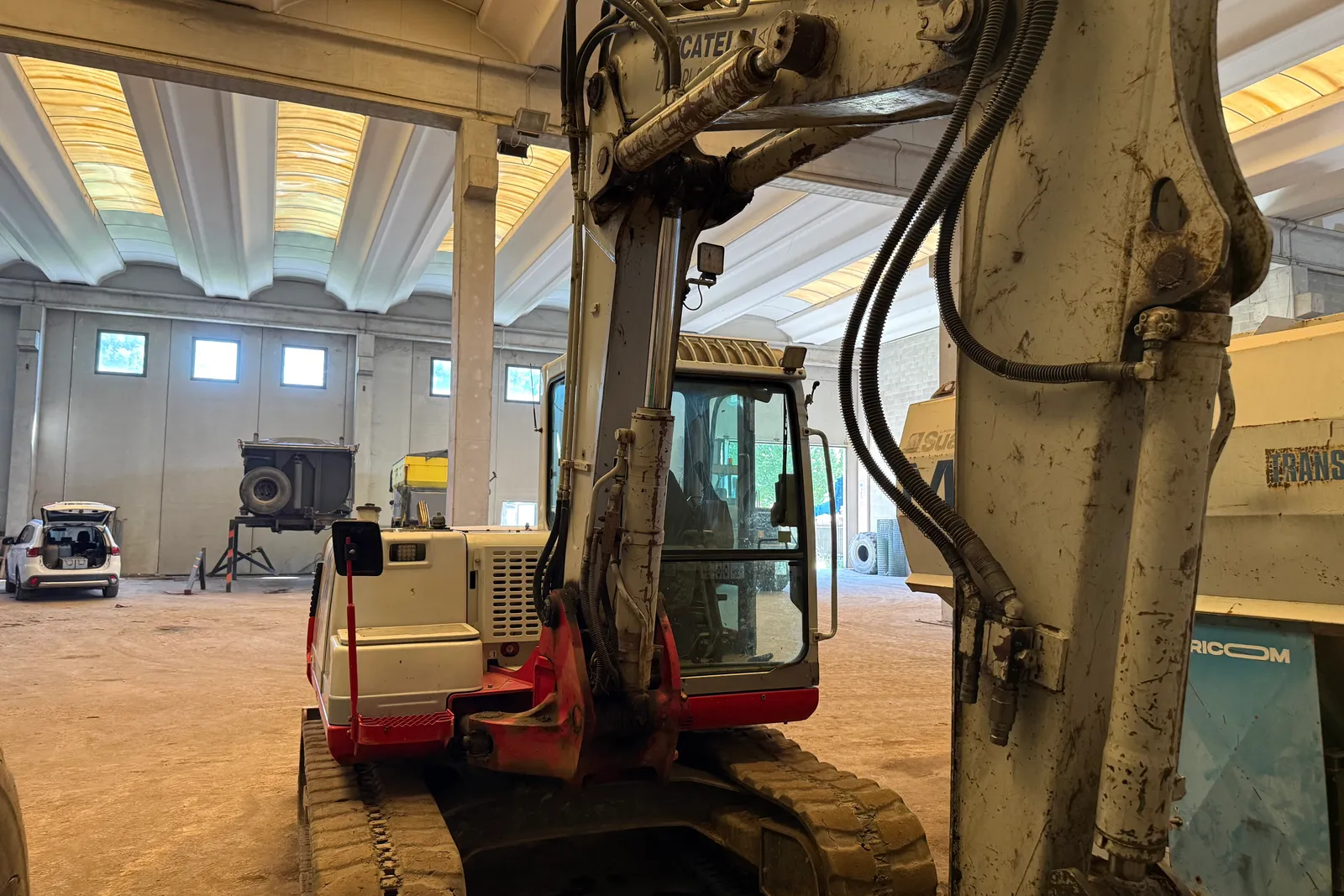 Escavatore cingolato Takeuchi mod. TB175 completo di n. 3 benne