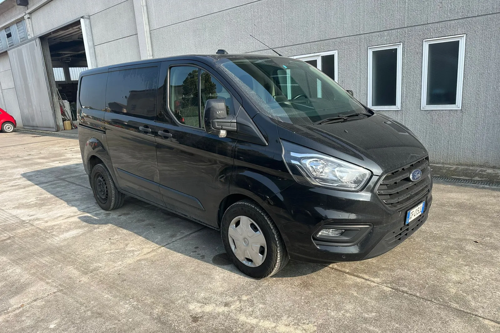 Furgone Ford Transit Custom targato GF413JL