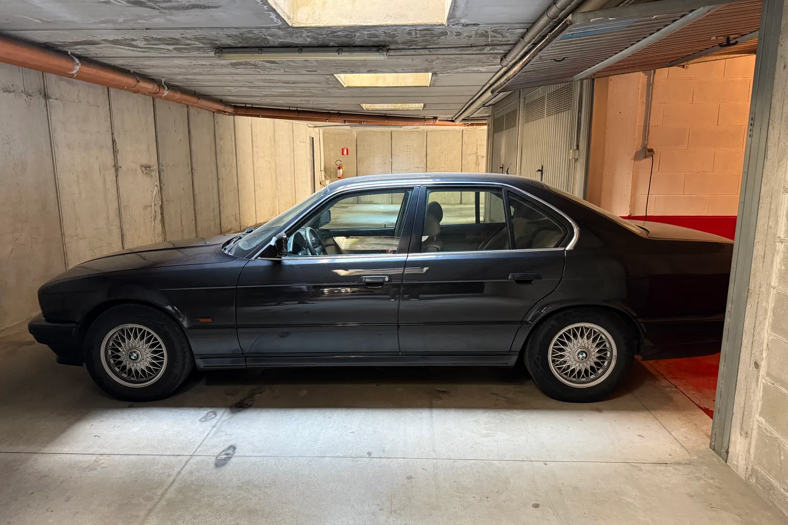 Autovettura BMW 525 I 4 Automatic targata BGA99495