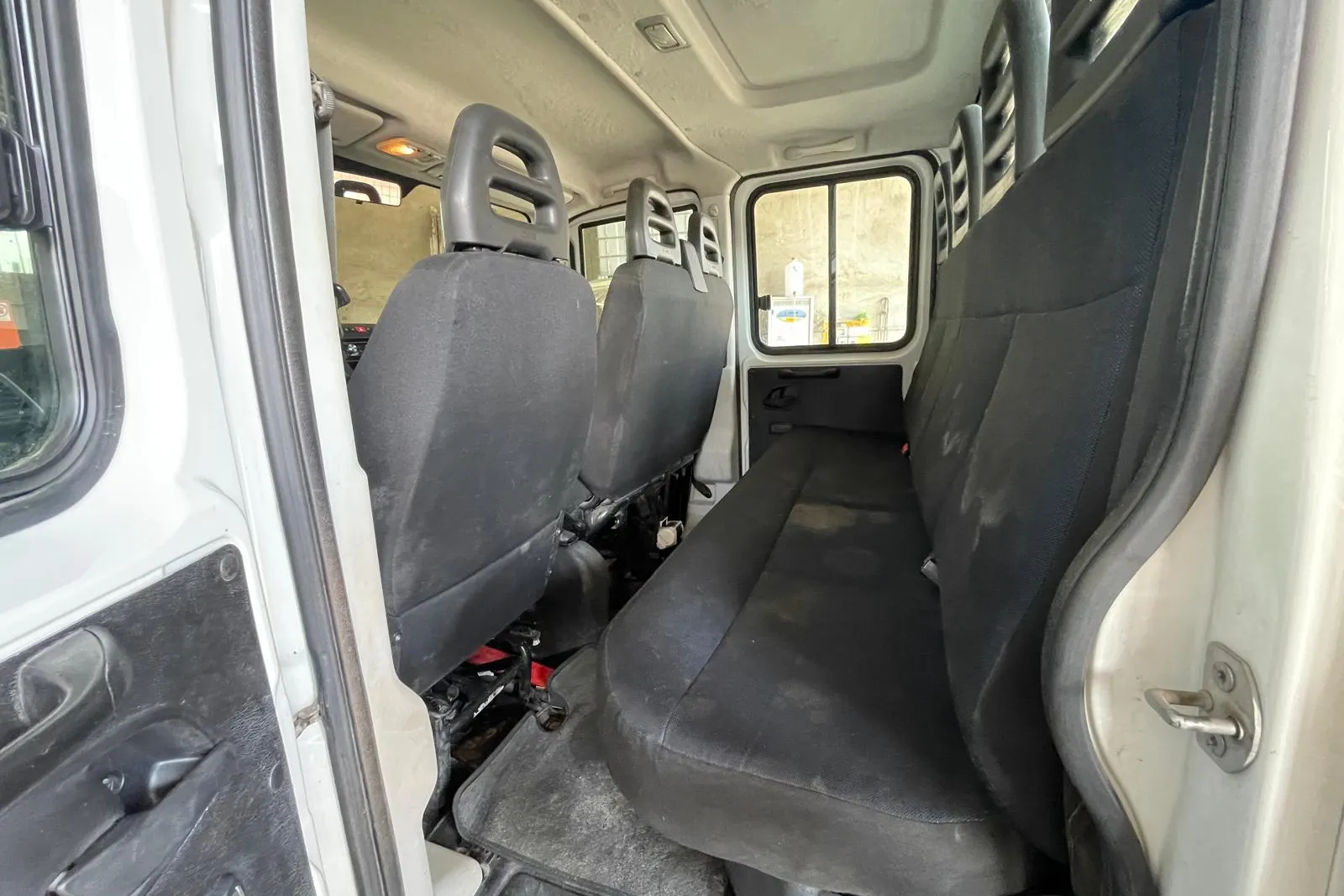 Iveco 35C14 targato FL928WP
