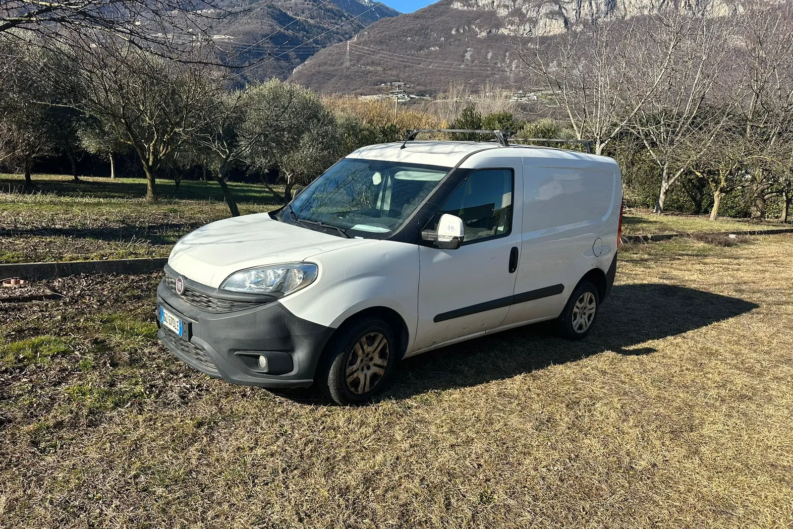 Autocarro Fiat Doblò targato EZ670LE