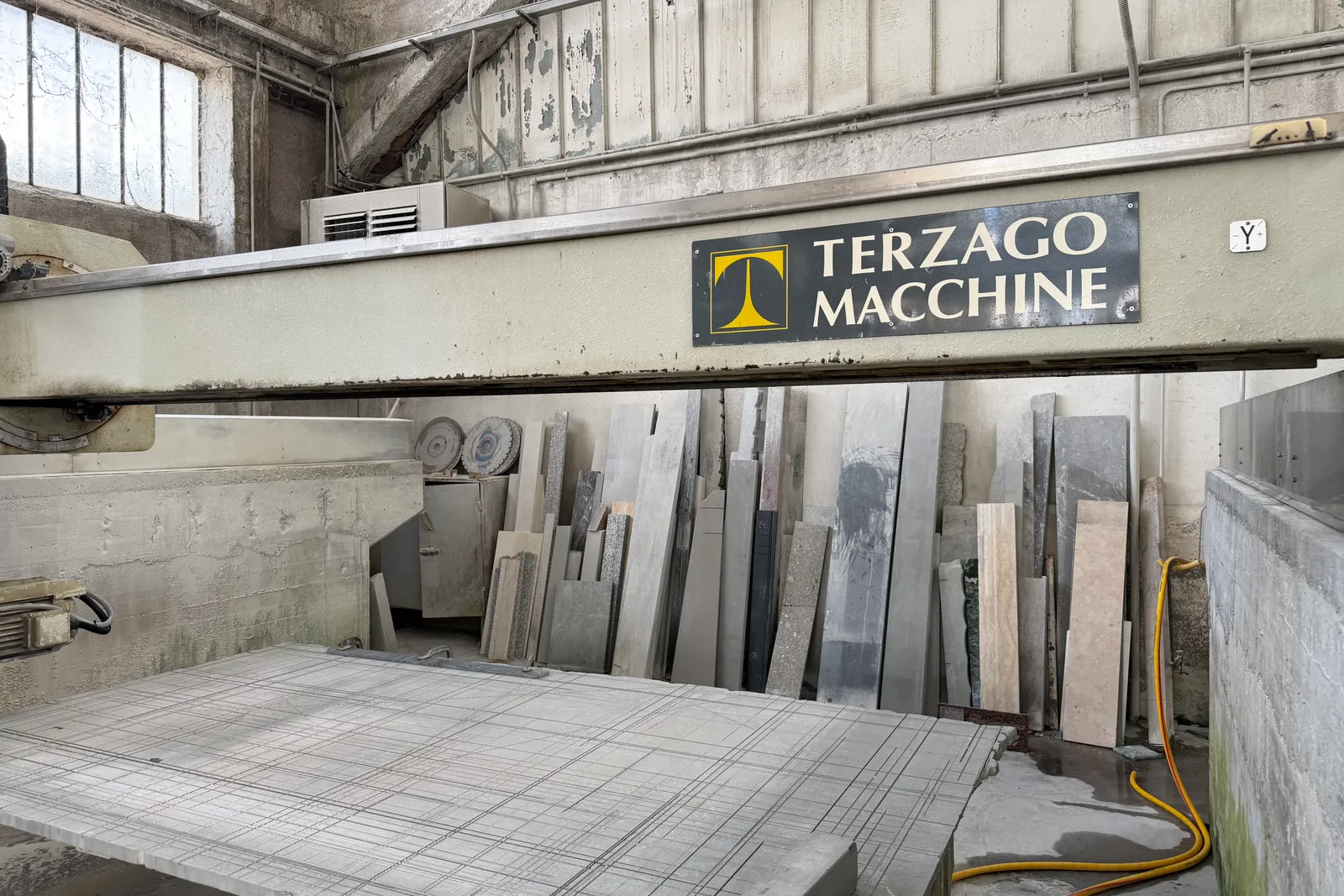 Macchine da ufficio e macchinari lavorazione pietra (ID 24, 25, 26, 27, 28, 31, 36, 35, 50, 64, 66, 68, 71)