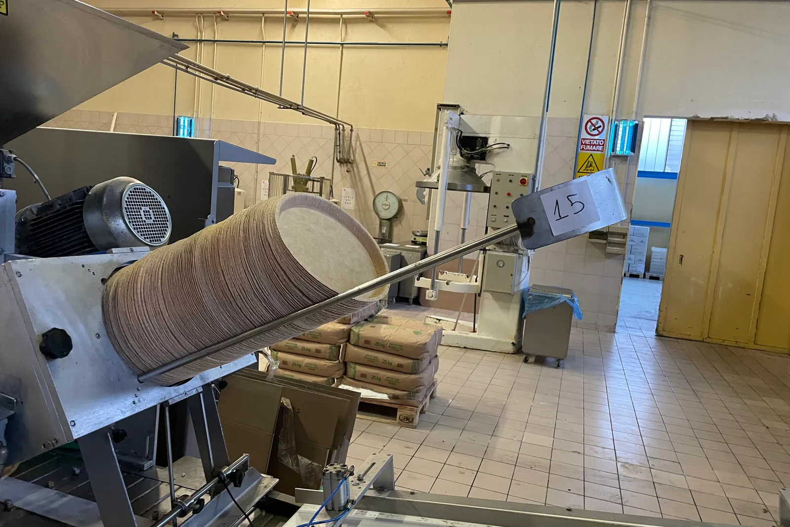 Macchinari a attrezzature per attività di pasticceria