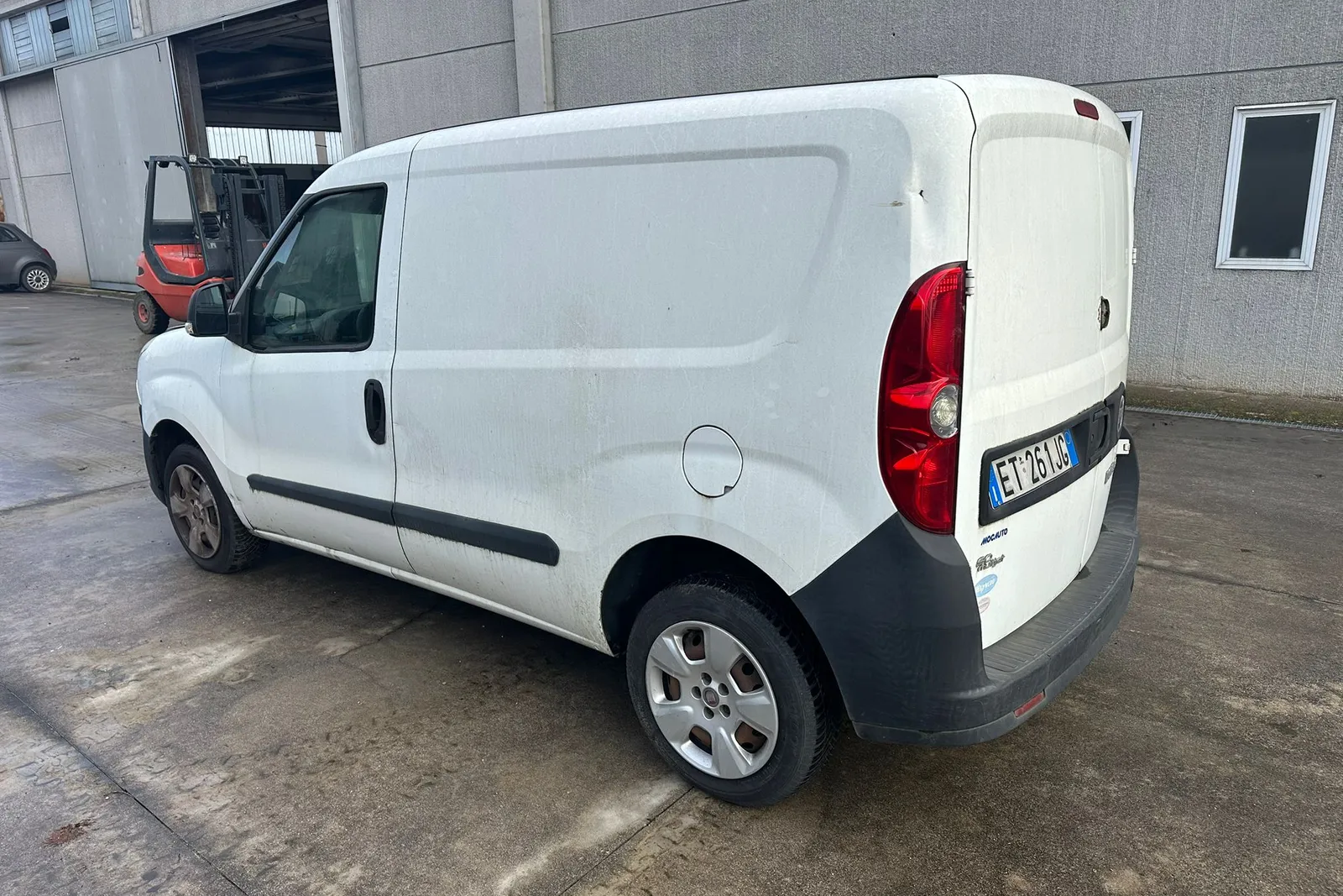N. 4 autocarri Fiat Doblò targati ES972WZ, ET261JG, ES032XR, EZ672LE