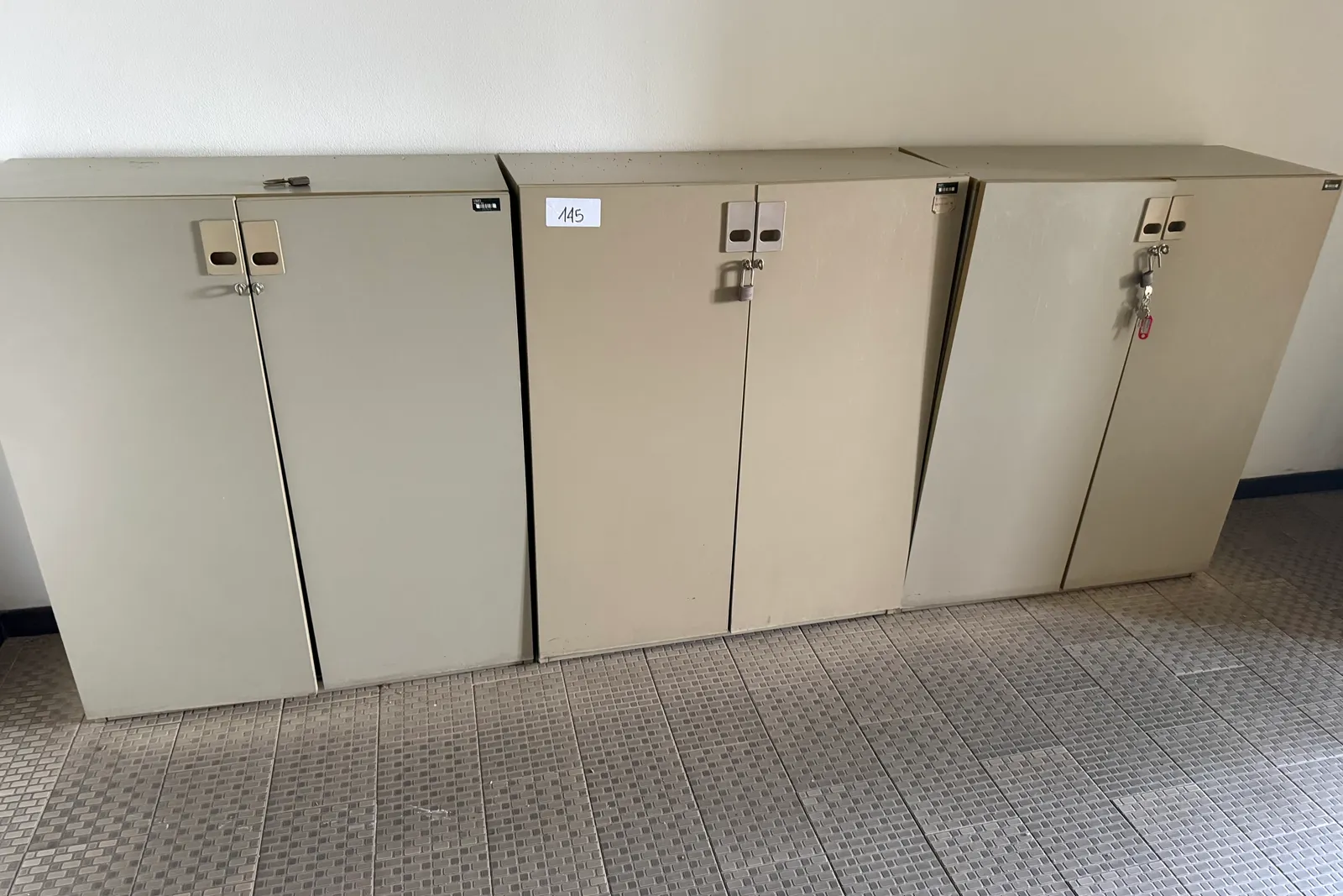 Arredi e macchine elettriche ed elettroniche da ufficio (ID da n. 31 a n. 194, oltre ID 201)