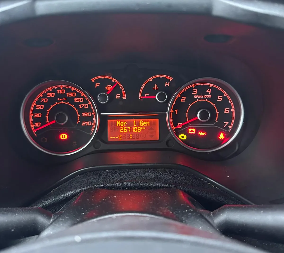 N. 4 autocarri Fiat Doblò targati ES972WZ, ET261JG, ES032XR, EZ672LE
