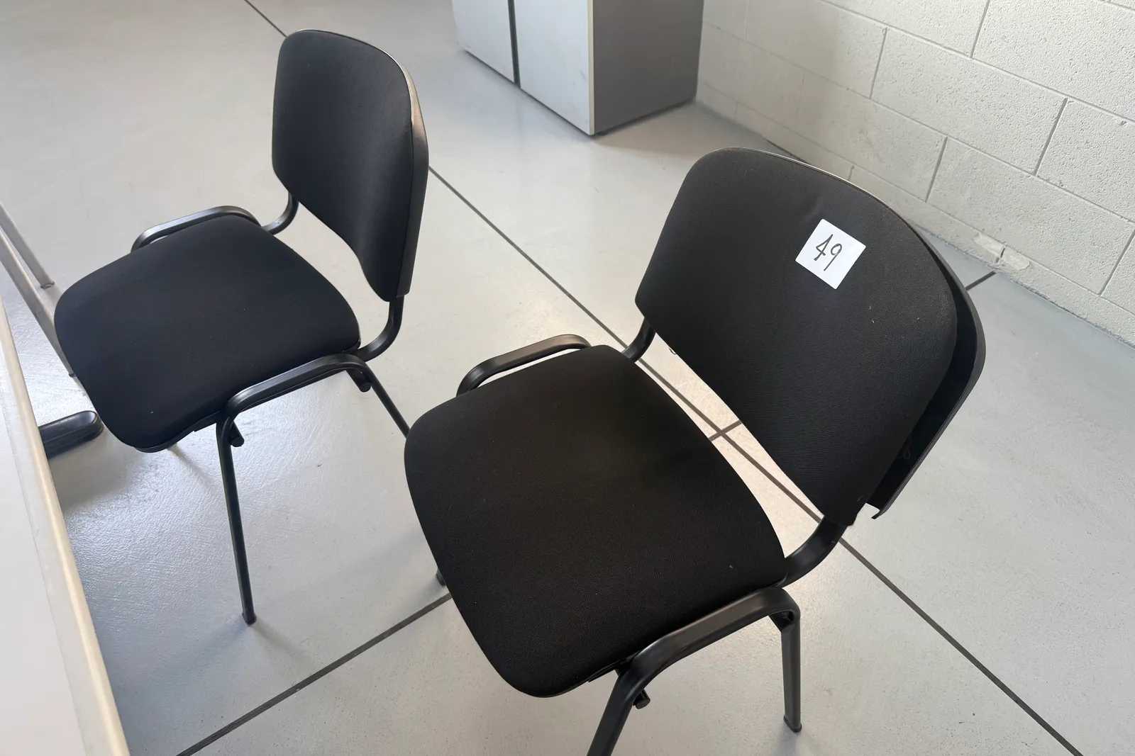 Arredi e macchine elettriche ed elettroniche da ufficio