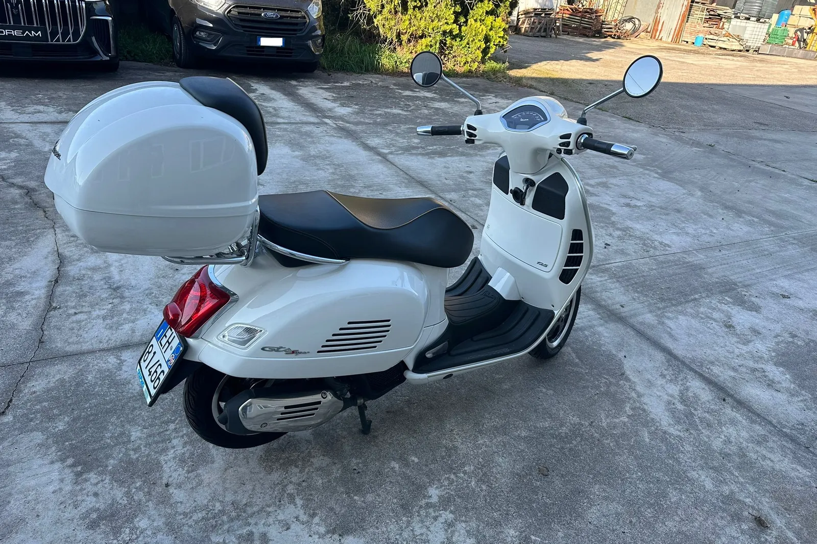 Motociclo Piaggio Vepsa GTS targata EH81466