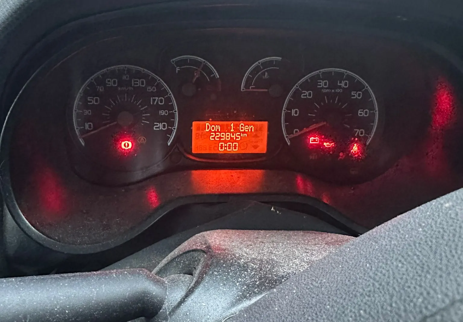 N. 4 autocarri Fiat Doblò targati ES972WZ, ET261JG, ES032XR, EZ672LE