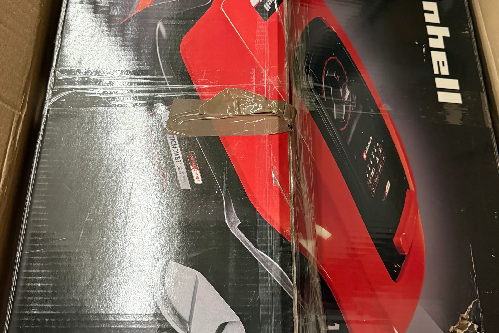 Stock prodotti, batterie, imballaggi, arredi e varie