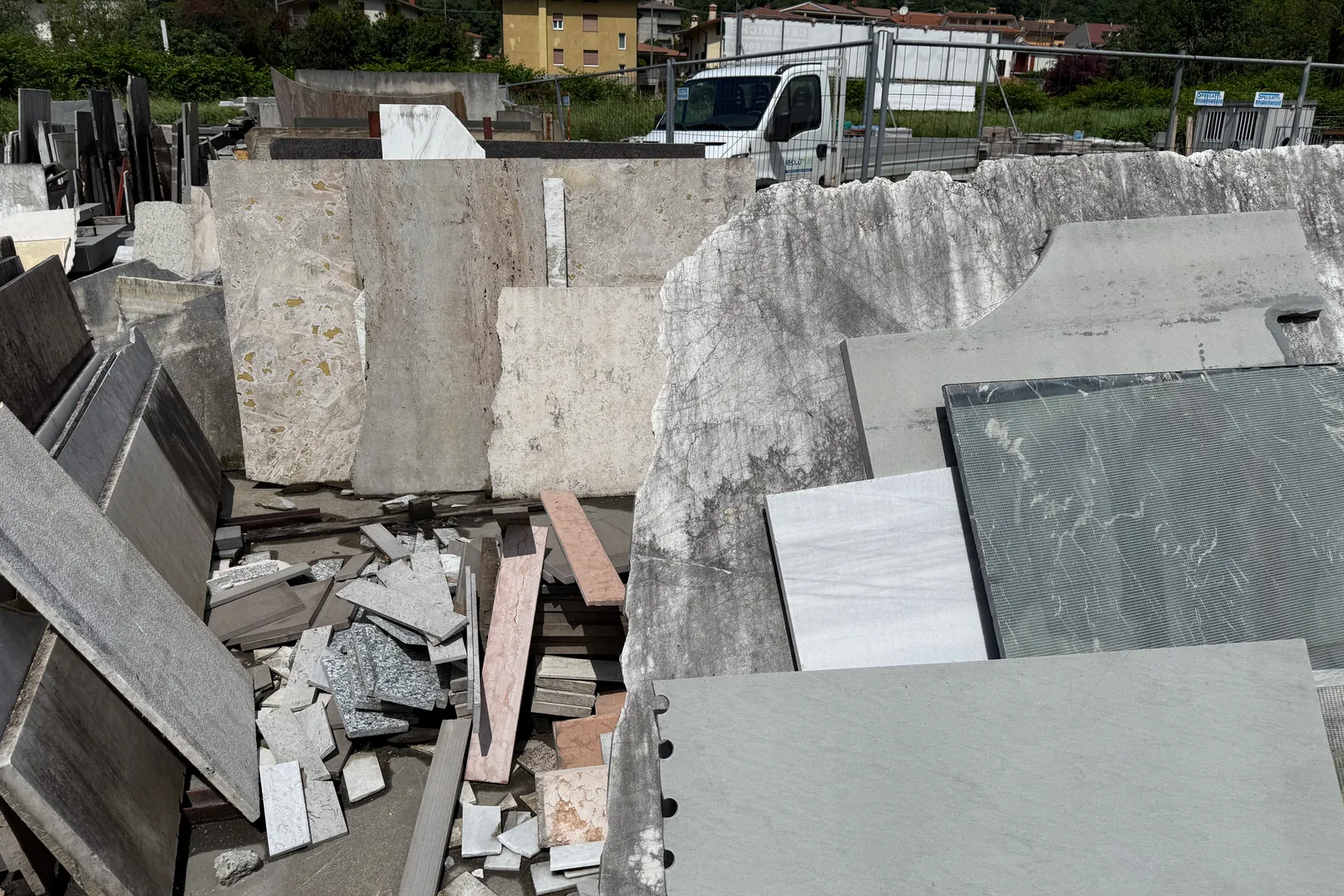 Rimanenze, strutture semifisse e macerie (ID 100, 101, 102, 103, 104)