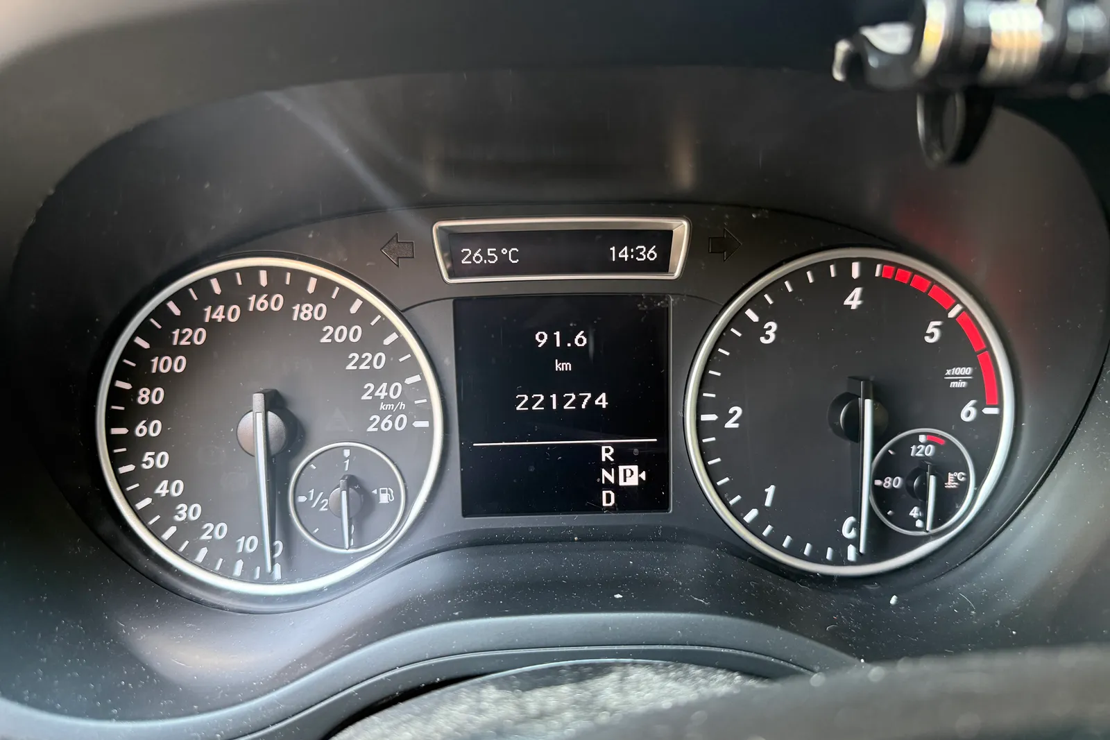 Autovettura Mercedes B 180 CDI targata ES775PG