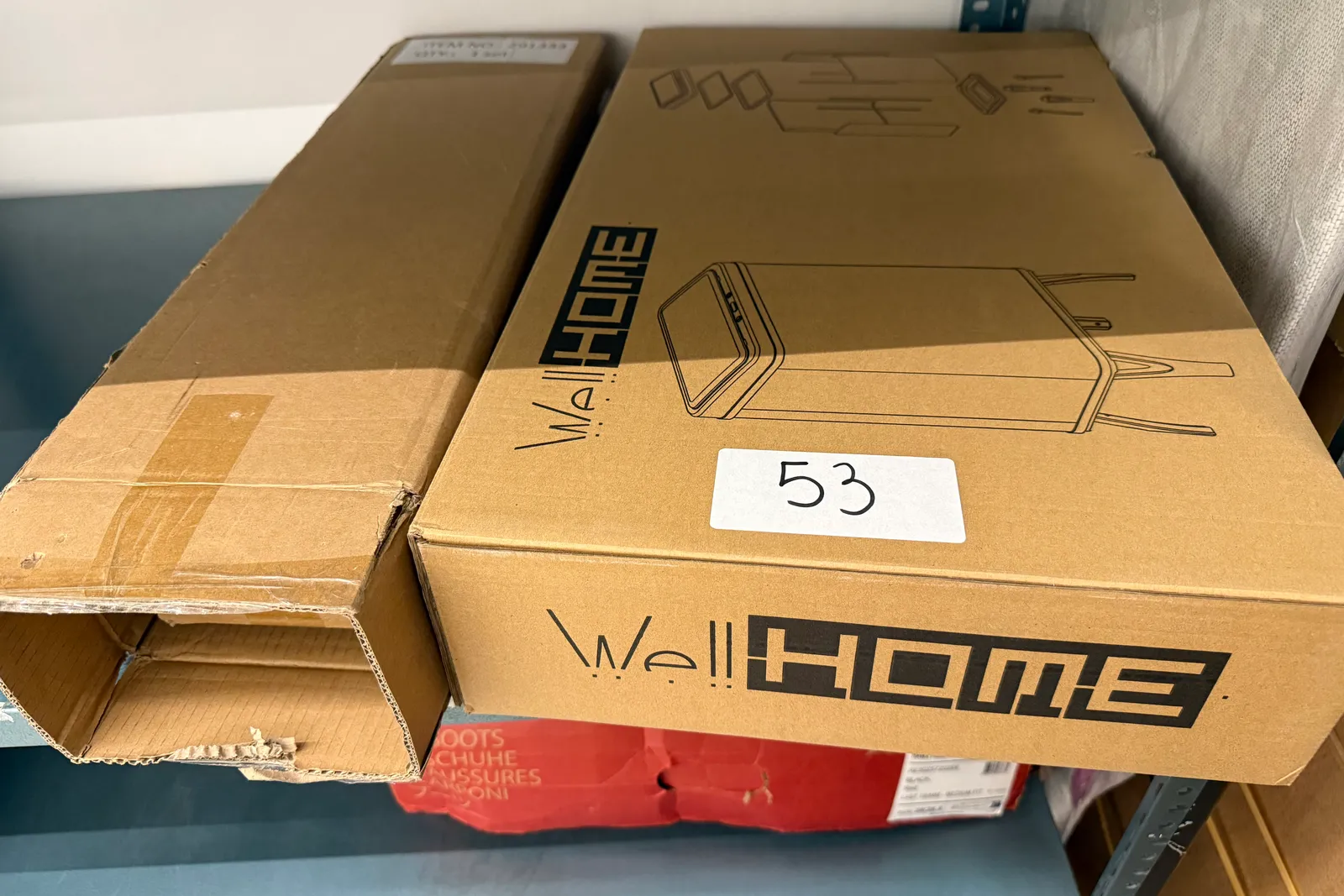 Stock prodotti, batterie, imballaggi, arredi e varie
