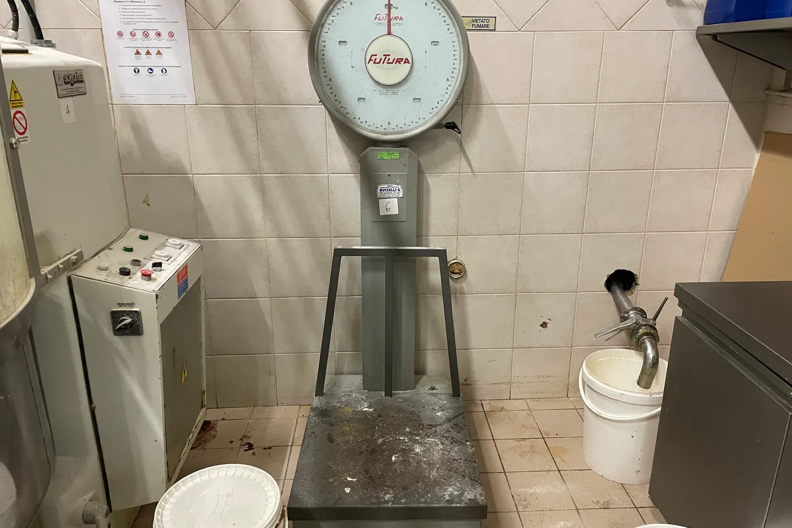 Macchinari a attrezzature per attività di pasticceria