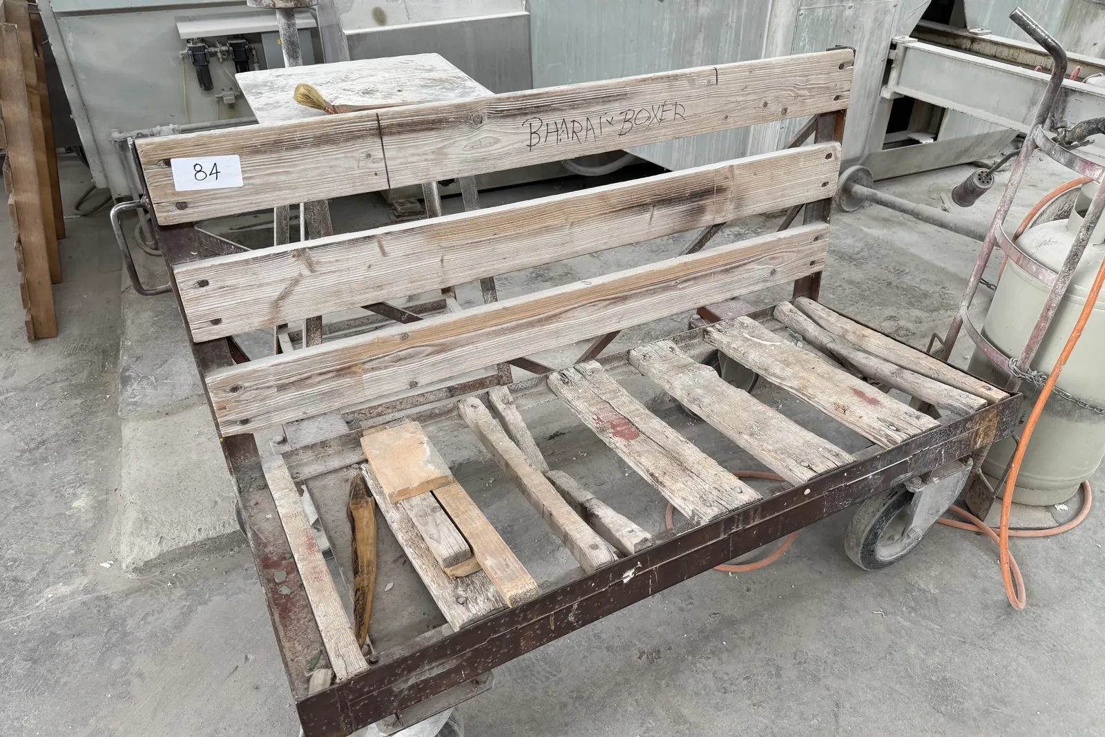 Cisterna e serbatoio, compressori, carrelli (ID 77A, 73, 74, 95, 82, 87, 81, 84, 79)