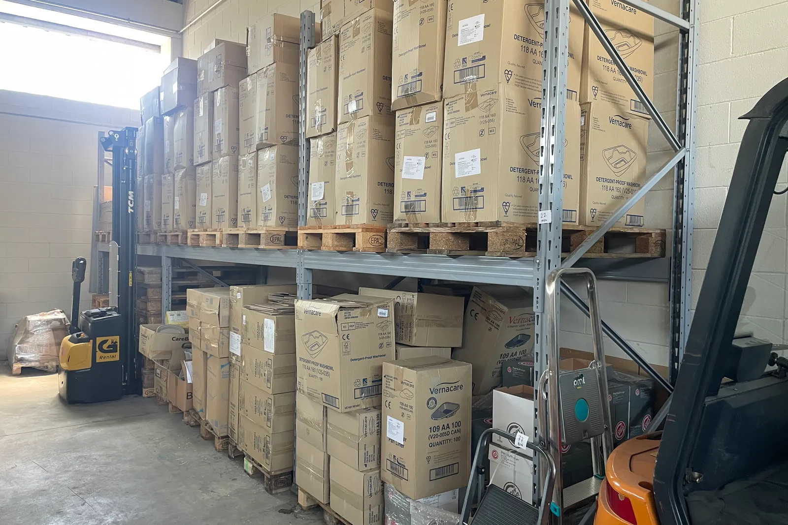 Rimanenze di magazzino, scala (ID 11) e scaffalatura (ID 22)