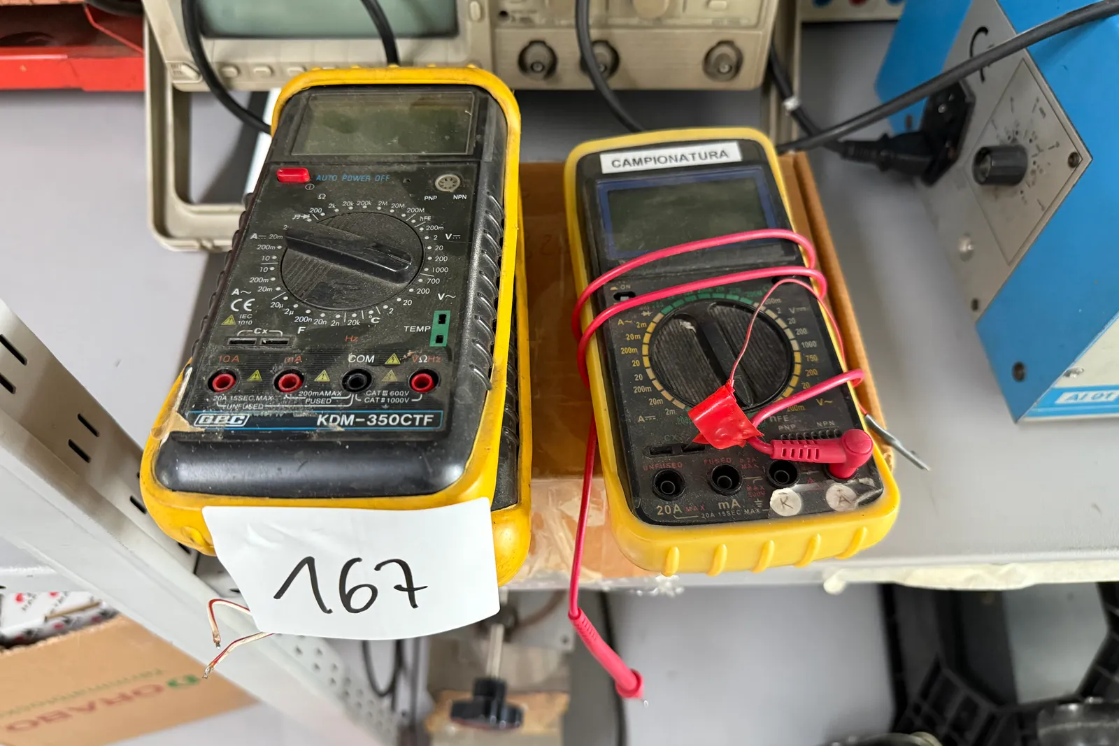 Stazioni saldanti, depuratori elettronici d’aria oltre piccoli attrezzi e componenti varie